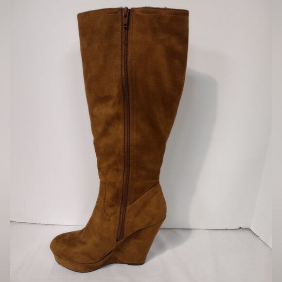 Heart in D Brand Brown Knee High Suede Wedged Heeled Boots Size 8.5! 👢👢👢 - Picture 4 of 15